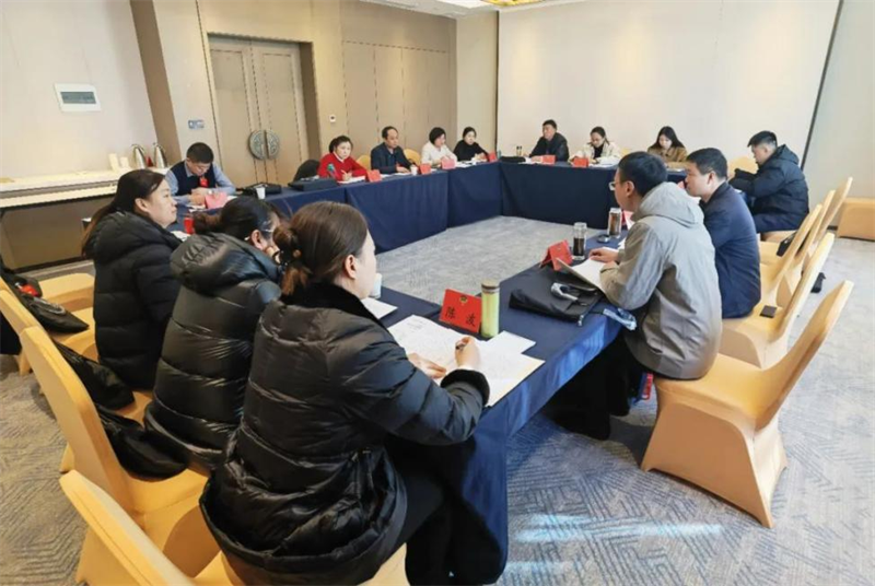 沛縣政協委員議報告話發展