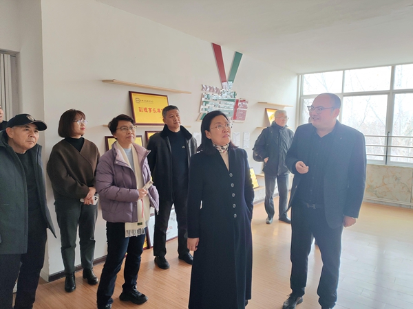 農工黨徐州市委會開展“走近黨員”活動