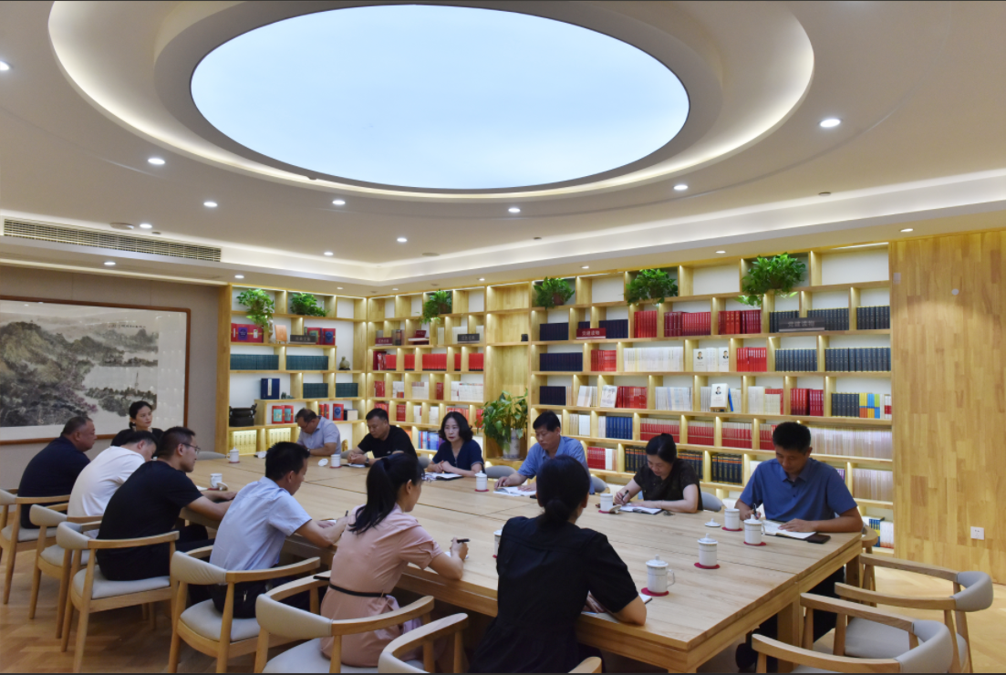 市政協(xié)機(jī)關(guān)工會(huì)召開(kāi)職工代表座談會(huì)