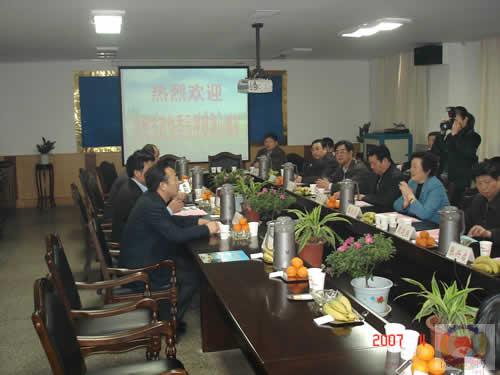 市政協組織部分委員視察旗山煤礦