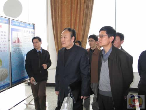 市政協委員就“氣象為我市新農村建設服務情況”視察