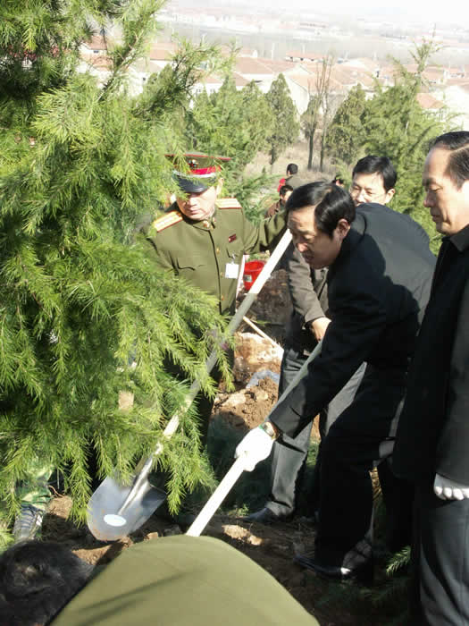 政協(xié)機(jī)關(guān)工作人員義務(wù)植樹
