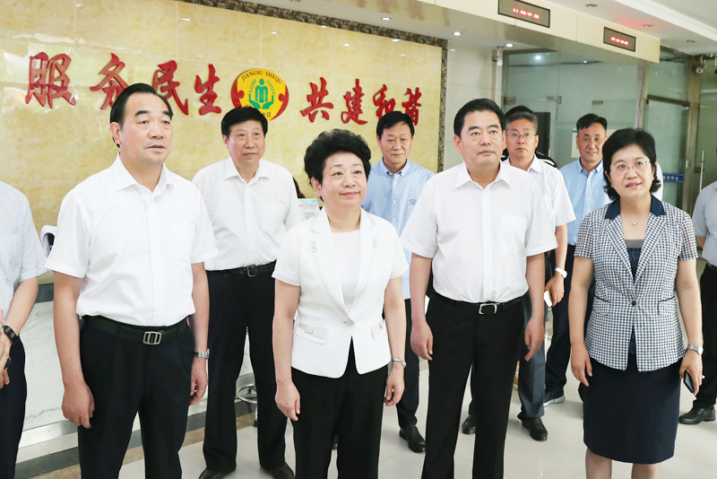 黃莉新來我市調(diào)研基層協(xié)商民主建設(shè)工作