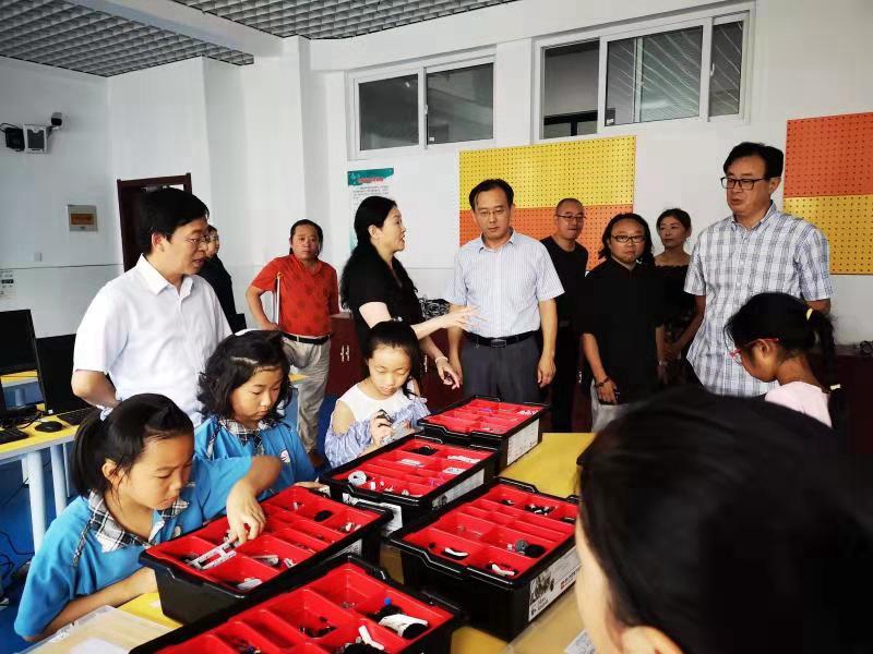 泉山區開展“完善配套政策支持中小學校開展課后服務”重點提案督辦協商會