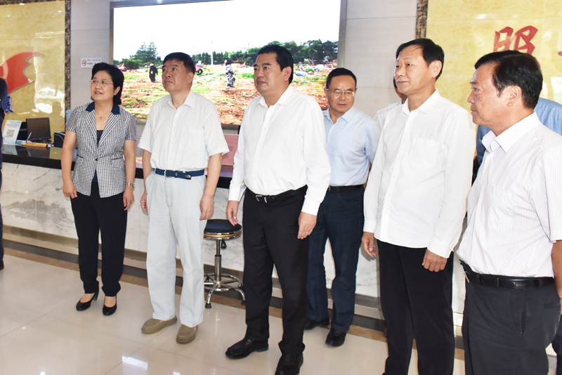 徐鳴率省政協理論研究會調研組來我市考察 王安順等陪同