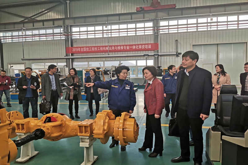 市政協工會界別關注產業工人隊伍建設改革工作