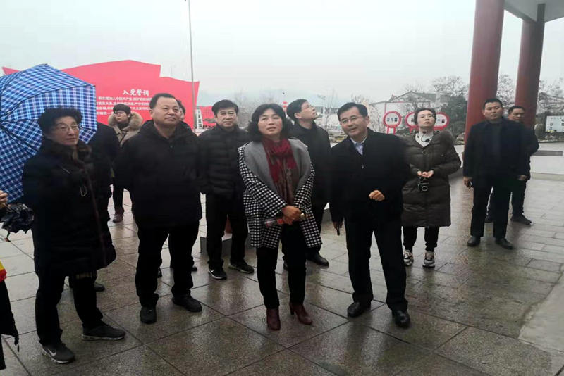 市政協機關專委會二支部 開展“尋初心、悟初心、筑初心”主題黨日活動