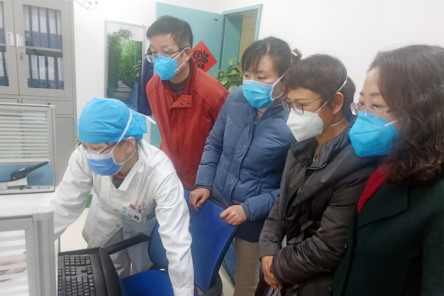 在抗擊疫情一線堅定前行——記市政協委員武焱旻