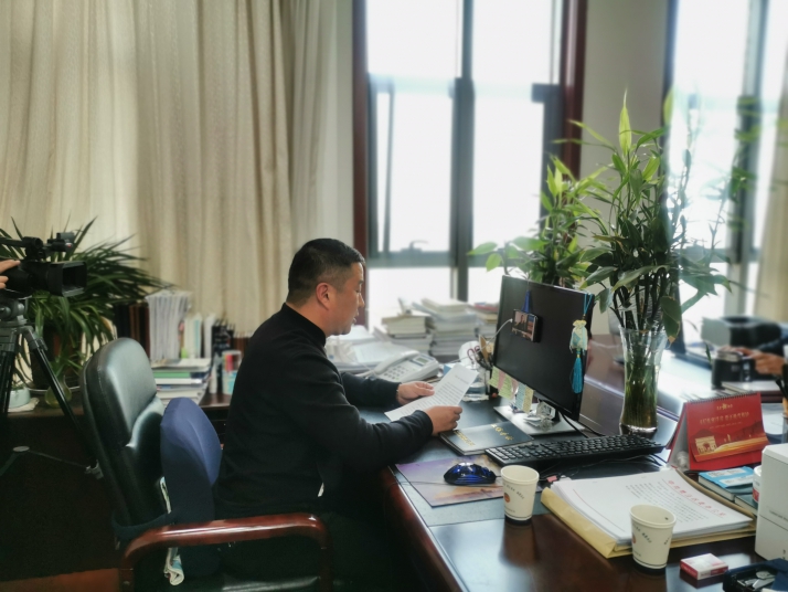 賈汪區馬莊村在省政協主席會議上發言