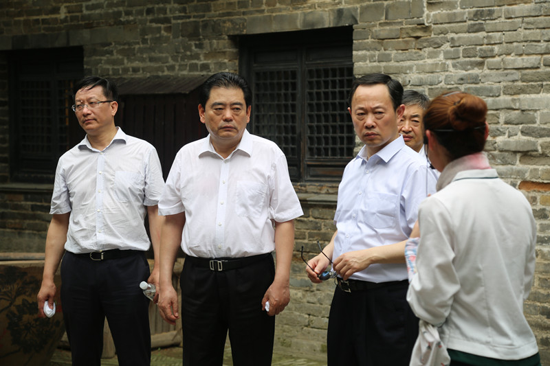 無(wú)錫市政協(xié)來(lái)新沂調(diào)研考察