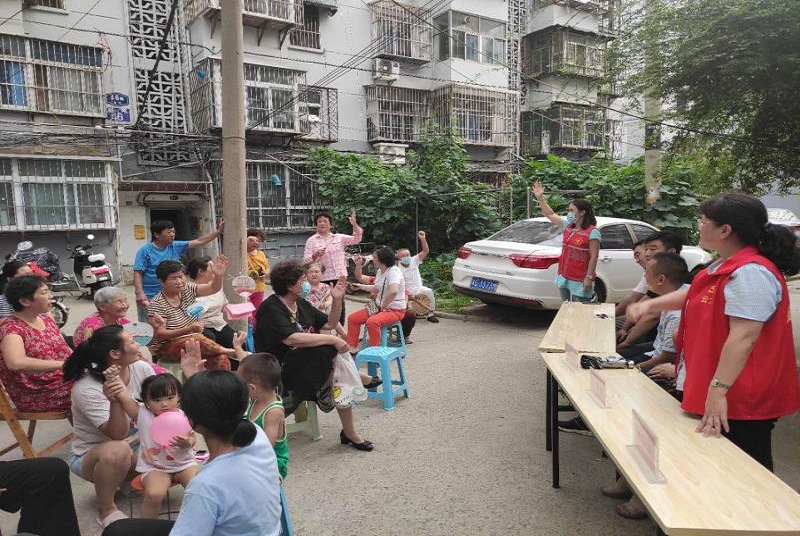 云龍：高溫酷暑擋不住居民協商熱情