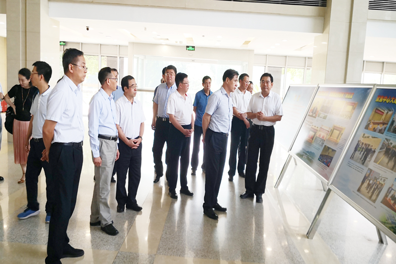 內蒙古自治區政協副主席一行來我市調研
