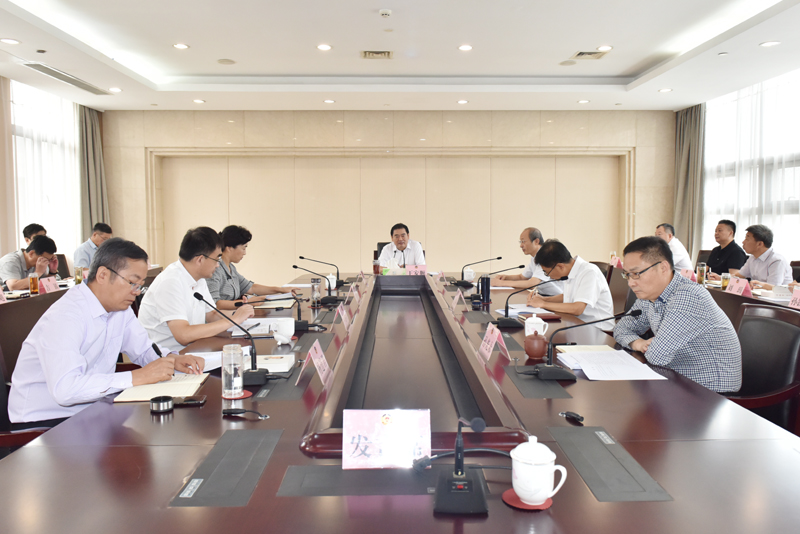 市政協召開黨組中心組學習（擴大）會 王安順主持