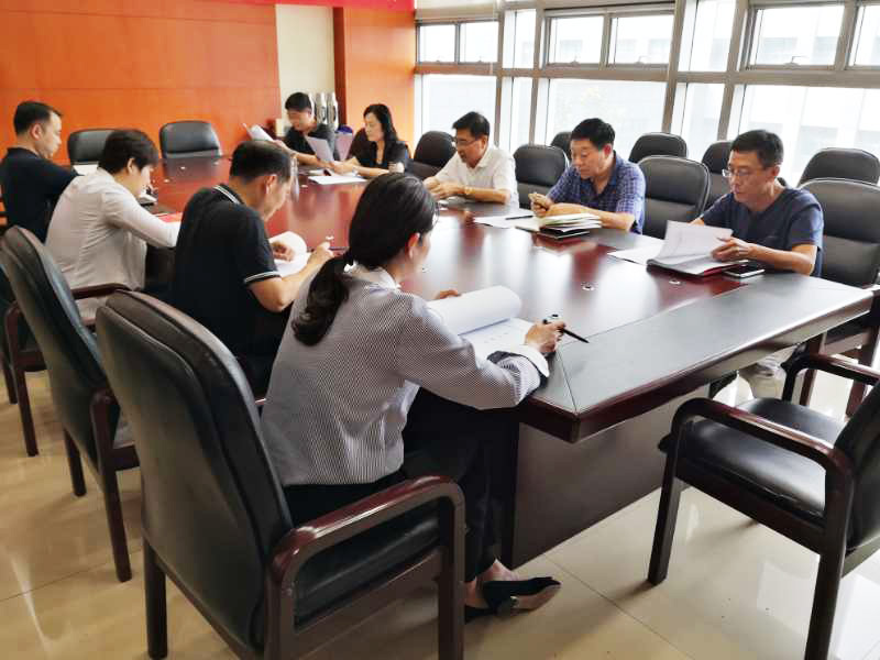市政協(xié)黨組成員、副主席孟鐵林為支部黨員上黨課