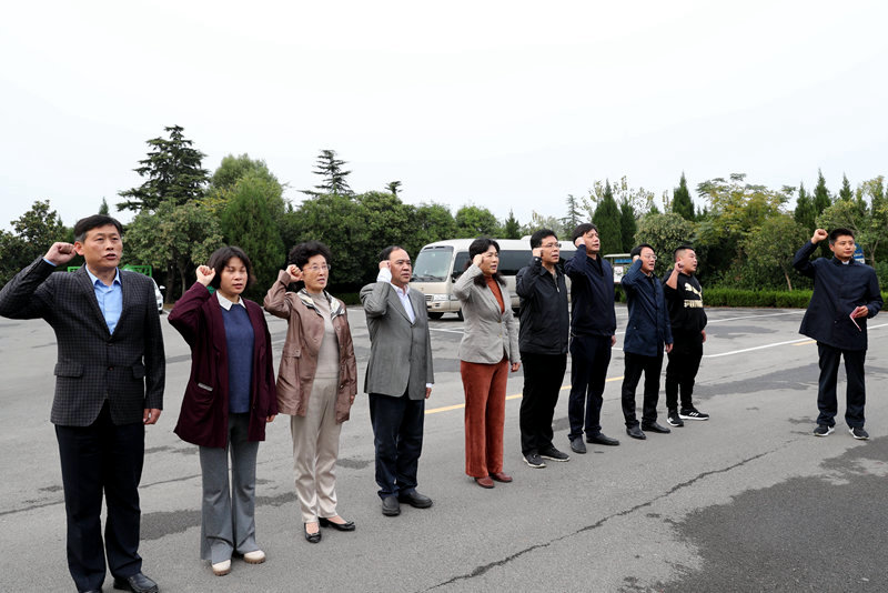市政協(xié)機關(guān)專委會第二黨支部赴邳州開展黨員活動日