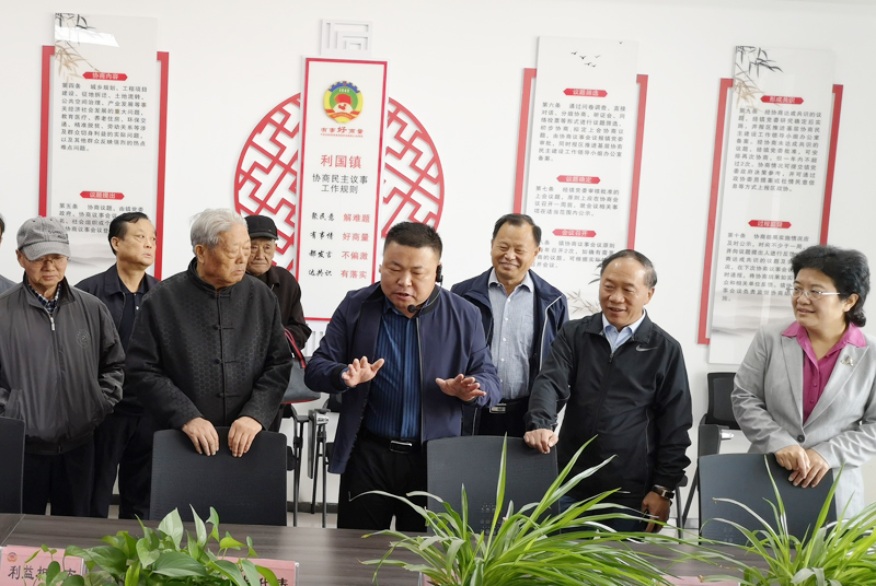 市政協組織離退休干部赴銅山參觀考察