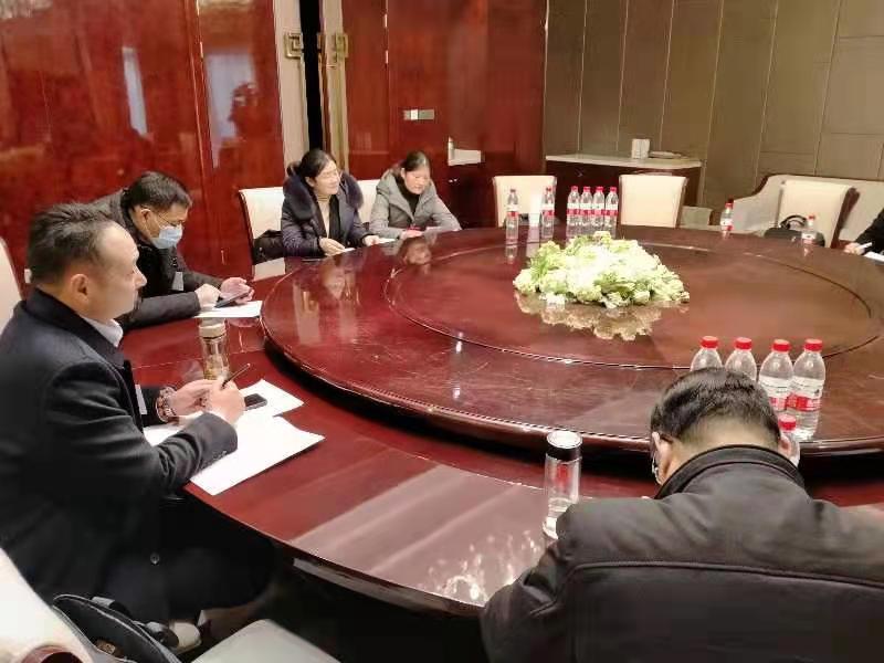 邳州市政協政法組委員開展提案集體審查專題 討論活動