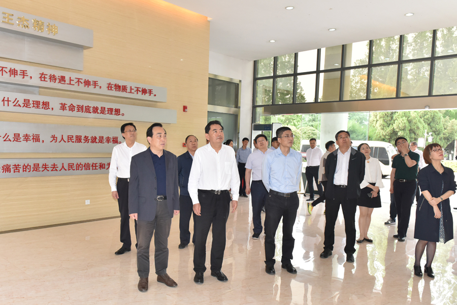 省政協副主席王榮平來徐開展專題調研 王安順等陪同