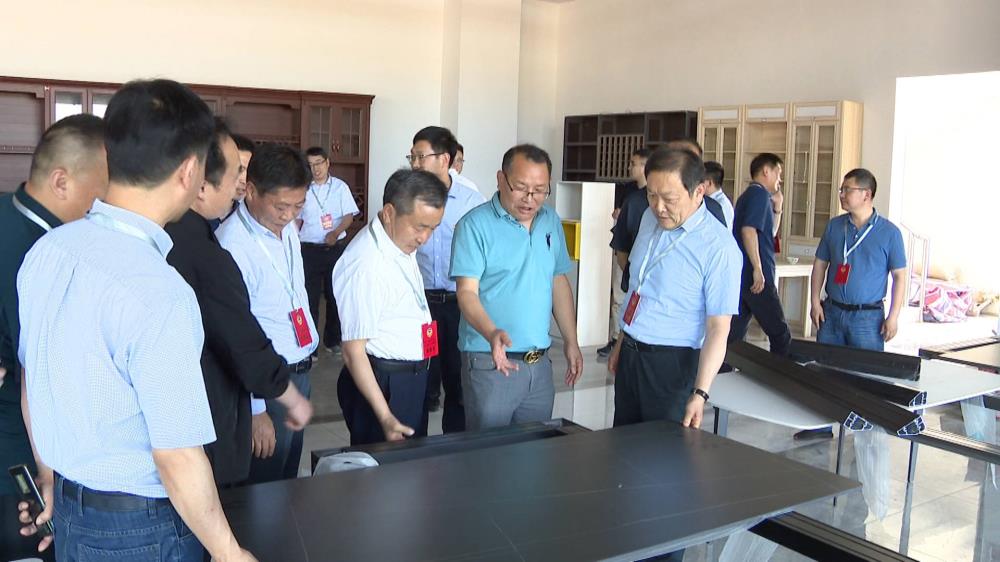 睢寧政協組織開展“沙集電子商務轉型示范區”建設主席視察活動