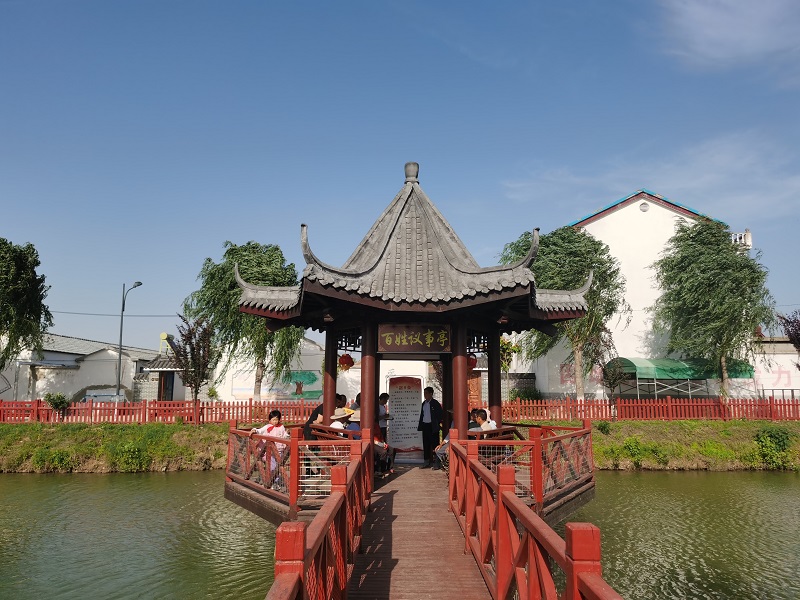 賈汪區(qū)汴塘鎮(zhèn)：議事亭下議村規(guī)民約，夏收季節(jié)收文明新風(fēng)