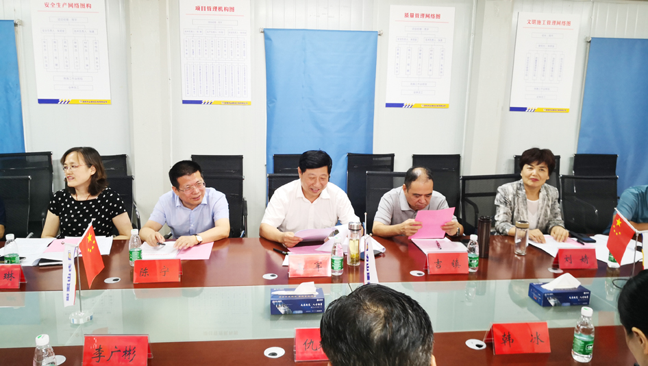 市政協視察我市建筑業發展情況