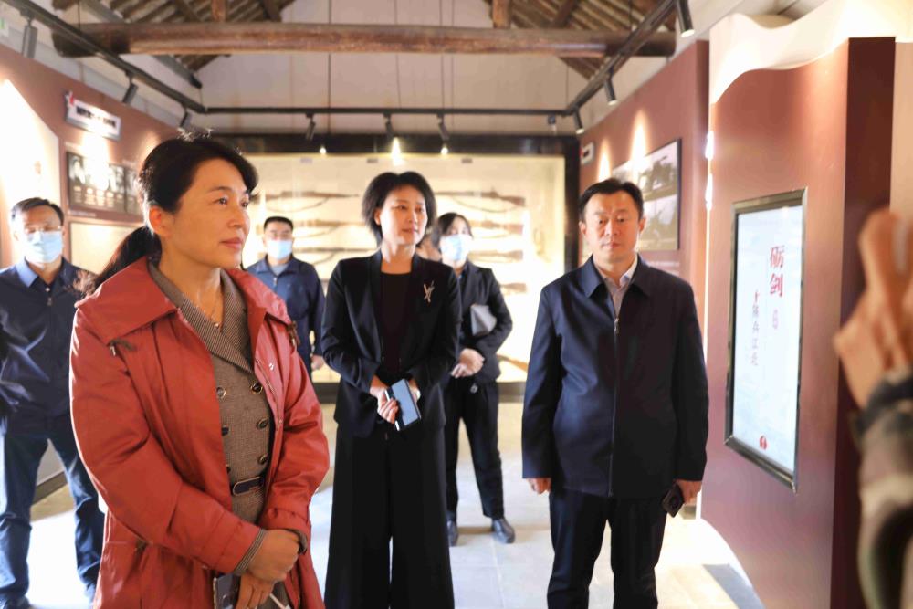 市政協組織委員視察紅色教育基地建設和作用發揮情況