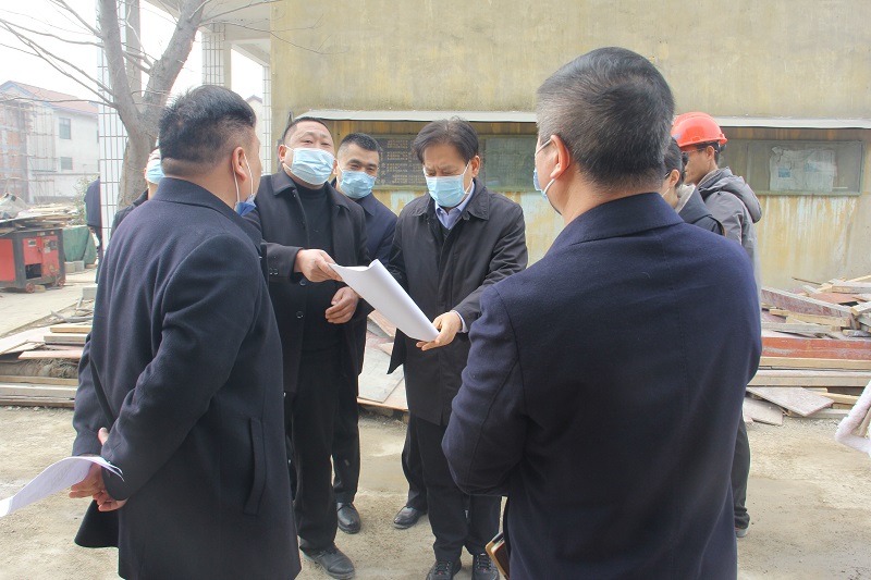 賈汪區政協赴塔山鎮調研指導包掛經濟相對薄弱村發展工作