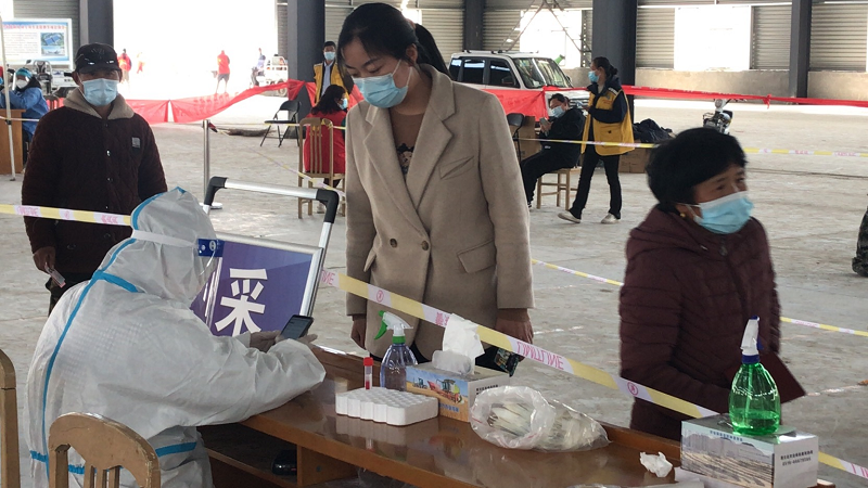 賈汪區紫莊鎮政協工委同心戰“疫”在一線