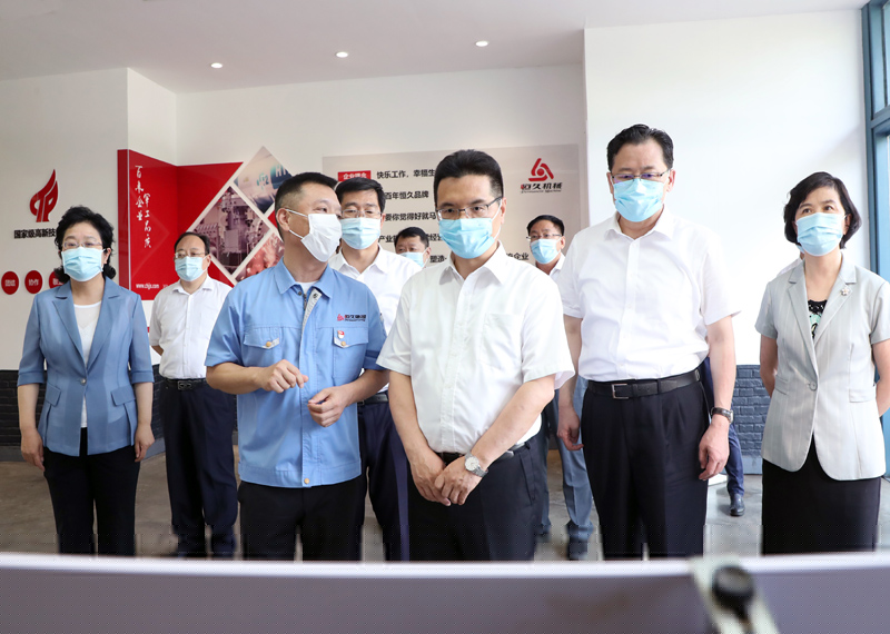 市長領銜督辦重點提案工作匯報會舉行 王劍鋒講話 王強主持