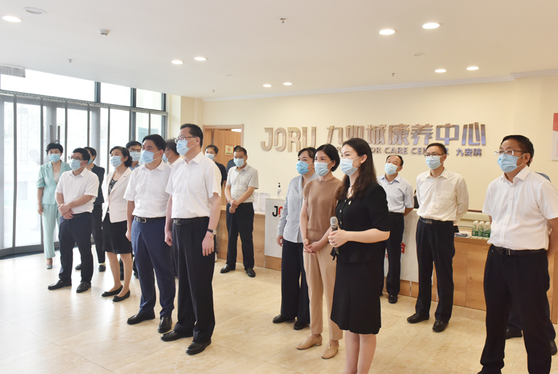 市政協(xié)十六屆六次主席會(huì)議專題視察特殊困難群體關(guān)愛(ài)幫扶工作 王強(qiáng)主持并講話