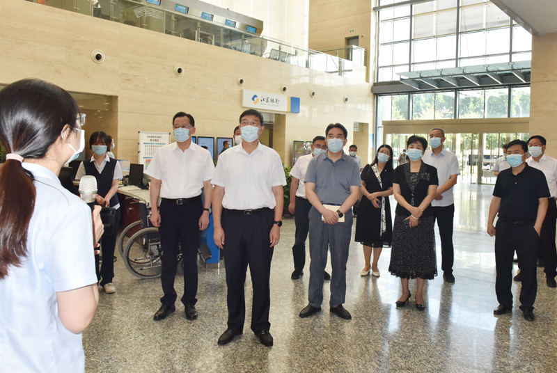 省政協(xié)副主席姚曉東來徐開展監(jiān)督性專題調(diào)研 俞軍王強(qiáng)等參加活動