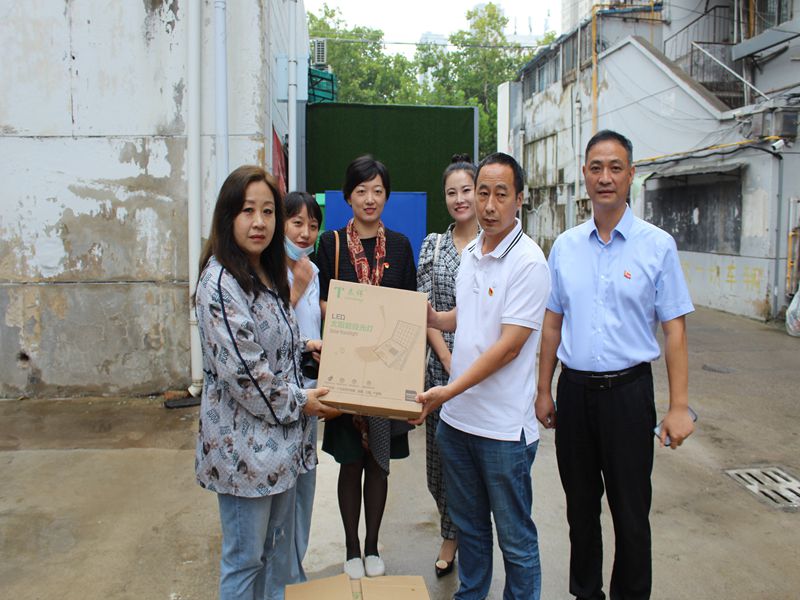 b244caabb1a04c1c004a1beebcacb5e_副本2.jpg