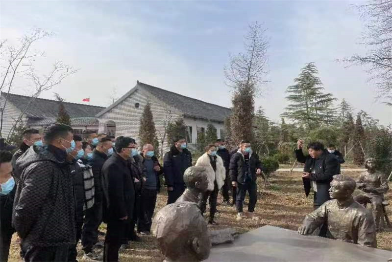 “一個人的黨校”
