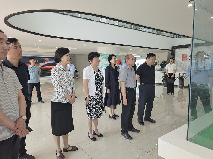 市政協(xié)開展推進環(huán)境基礎(chǔ)設(shè)施建設(shè)專題視察活動