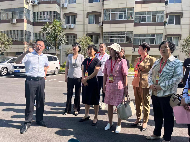 新沂市政協婦聯界別舉行“城市居民小區飛線充電治理”界別協商活動