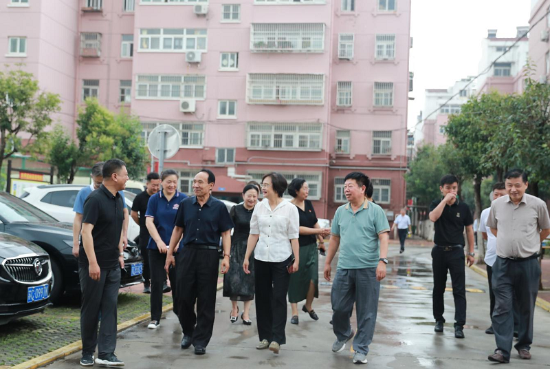 淮北市相山區政協來云龍考察物業管理工作