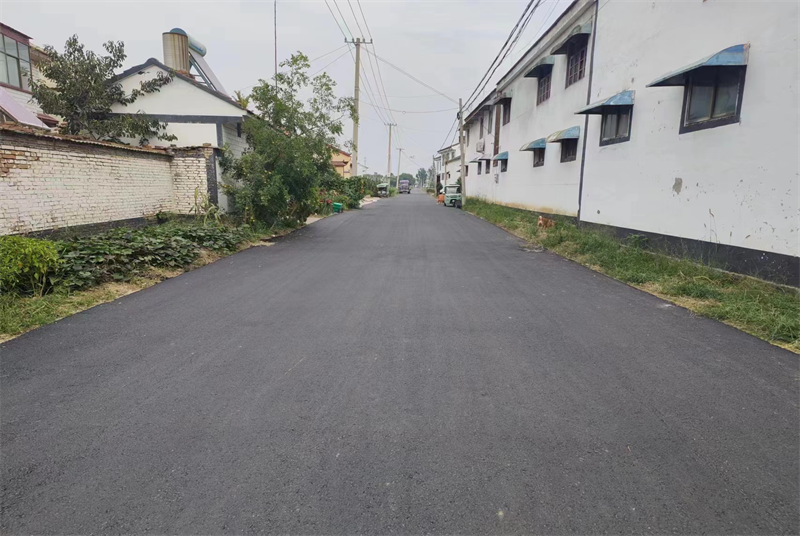 沛縣五段鎮(zhèn)“有事好商量” 暢通柏油“幸福路”扮靚美麗新農(nóng)村