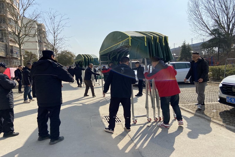 云龍：圈占車位停車難，協(xié)商勸導(dǎo)促和諧