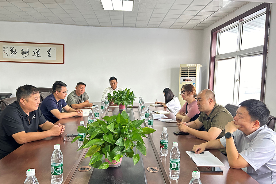 致公黨徐州市委會“致福鄉村”電商發展建設團隊聯合徐海學院助農實踐團赴棠張鎮后谷堆村走訪調研