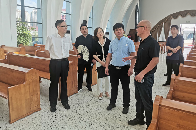 市政協開展“雙周聯系委員日”暨少數民族界、宗教界主題考察活動