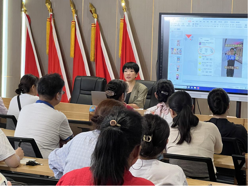 鼓樓區政協委員趙丹：搭建“連心橋”，創新就業路