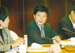 曹新平張敬華陳美行莊華平等出席政協聯組會議