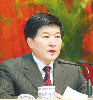 市委書記曹新平在市政協十三屆三次全會上作重要講話