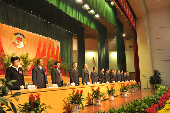 市政協(xié)十三屆四次會(huì)議閉幕