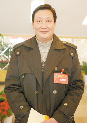 加強體育強市建設辦好第十八屆省運會