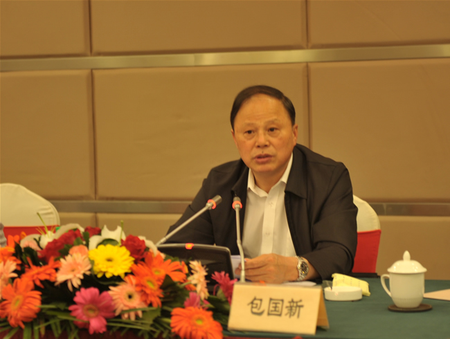 省政協“實施科教與人才強省戰略和創新驅動戰略”調研組在徐調研