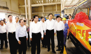 中共中央政治局常委全國政協主席賈慶林來徐考察