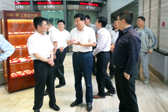 市政協(xié)組織委員視察我市金融機(jī)構(gòu)信貸支持中小企業(yè)發(fā)展情況