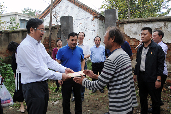 市政協(xié)黨組成員秘書長楊道君赴邳州市港上鎮(zhèn)開展大走訪大排查大整治活動