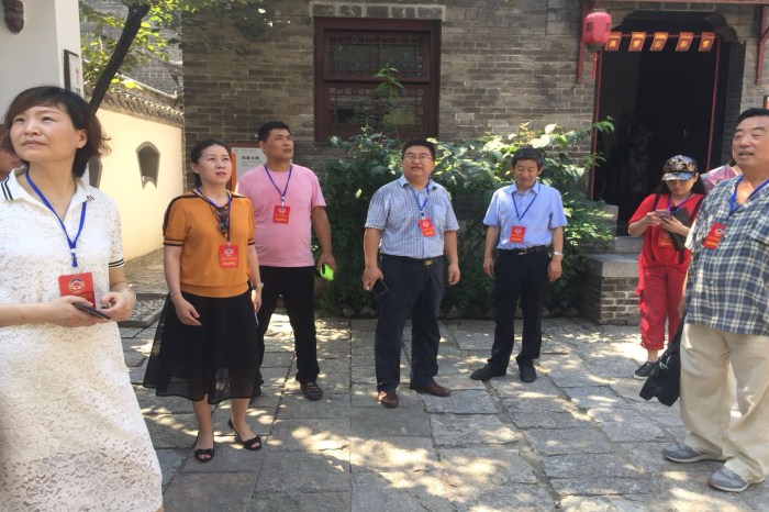 云龍區(qū)政協(xié)調(diào)研民俗文化產(chǎn)業(yè)發(fā)展情況
